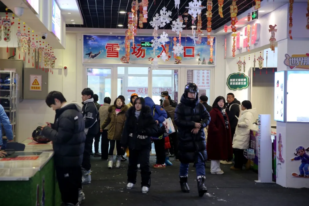 滑雪、戲雪、賞民俗！留壩景區“上才藝”